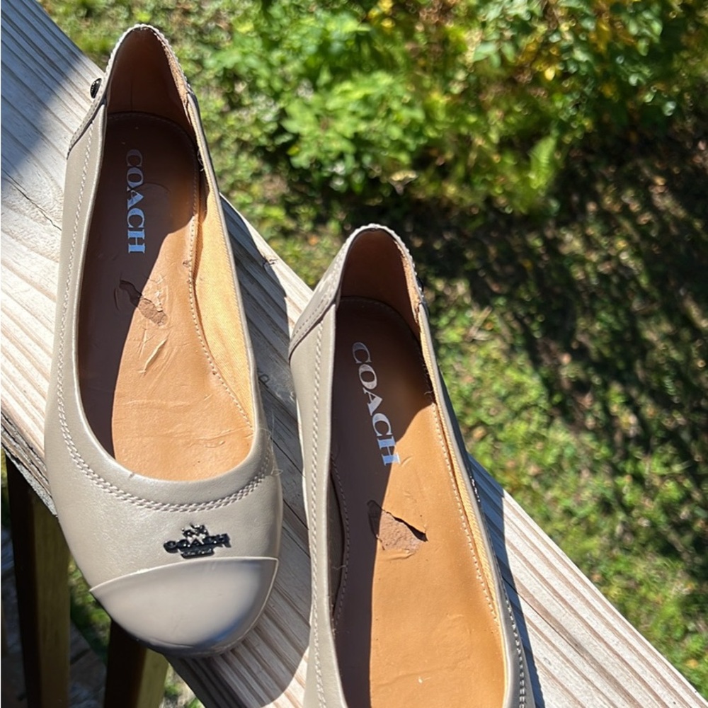 Coach Women's Gray  Leather Loafers